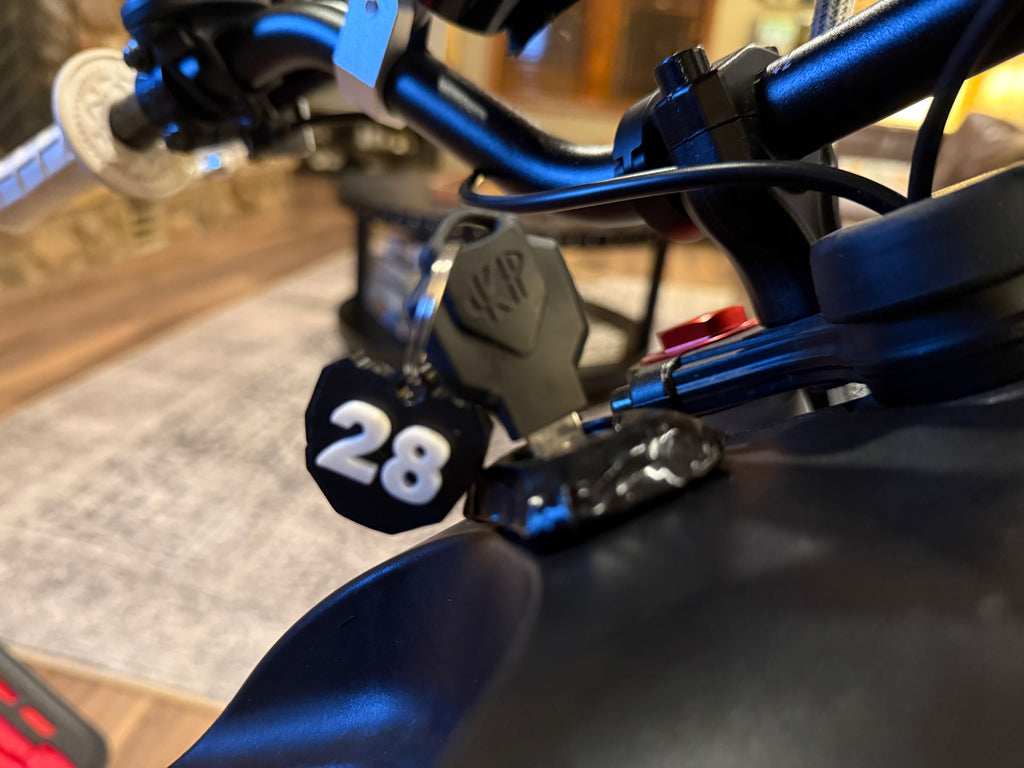 Odi/motocutz Plate keychain